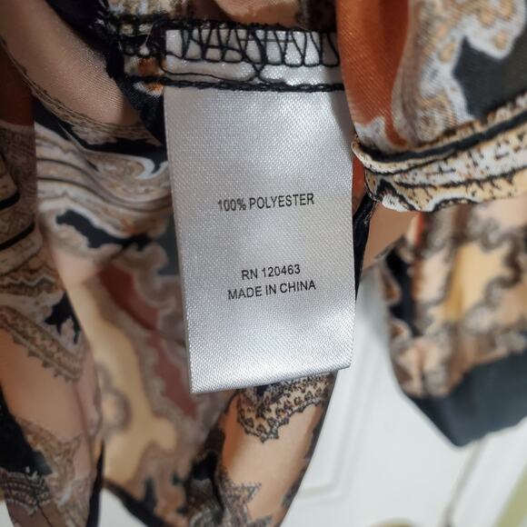 Violet B. Scarf Print Long Sleeve Button Up Collared Blouse Size Small - Picture 4 of 4